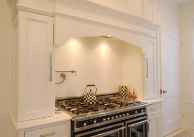 Kitchen hood with custom millwork by Moorestown NJ craftsman