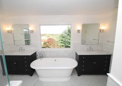 Soaking tub and double vanity Moorestown NJ