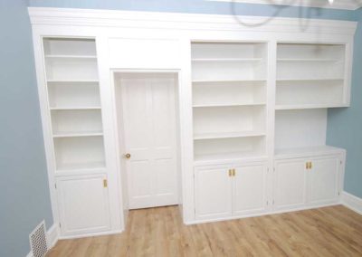 White built-in shelves and cabinets Moorestown NJ